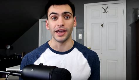 Avxry .